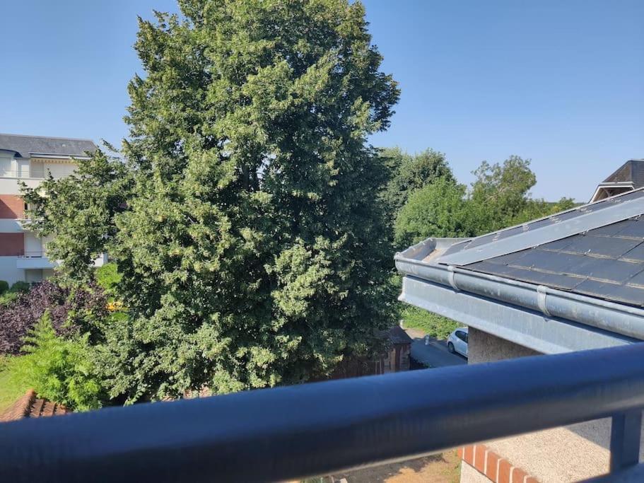 Bel Appart Renove Avec Terrasse 셍 따베흑땅 외부 사진